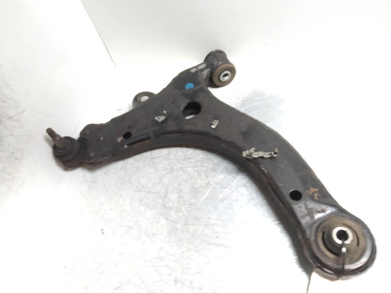 Recambio de brazo suspension inferior delantero derecho para opel sintra gls referencia OEM IAM   