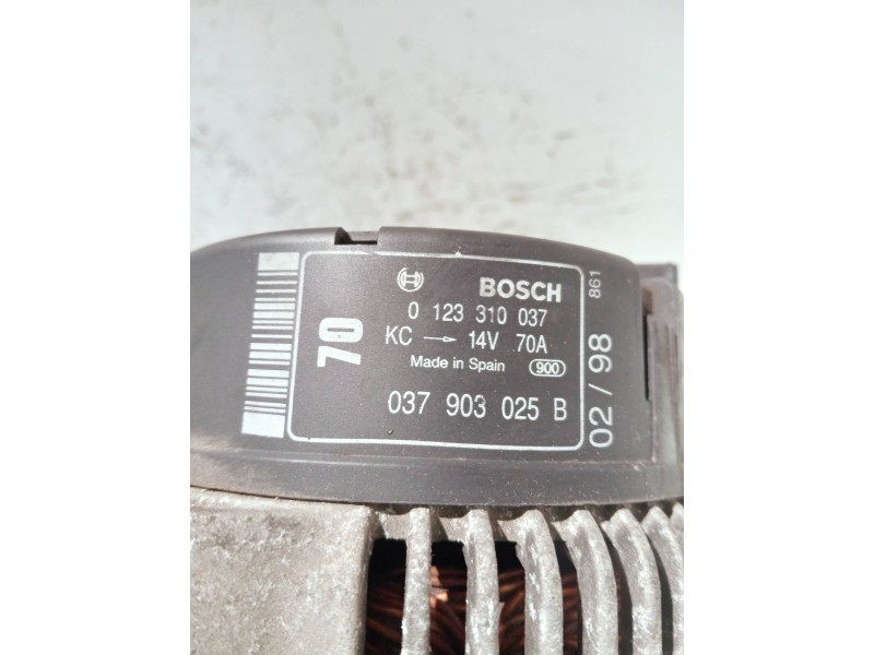 Recambio de alternador para volkswagen golf iv berlina (1j1) referencia OEM IAM 037903025B 0123310037 