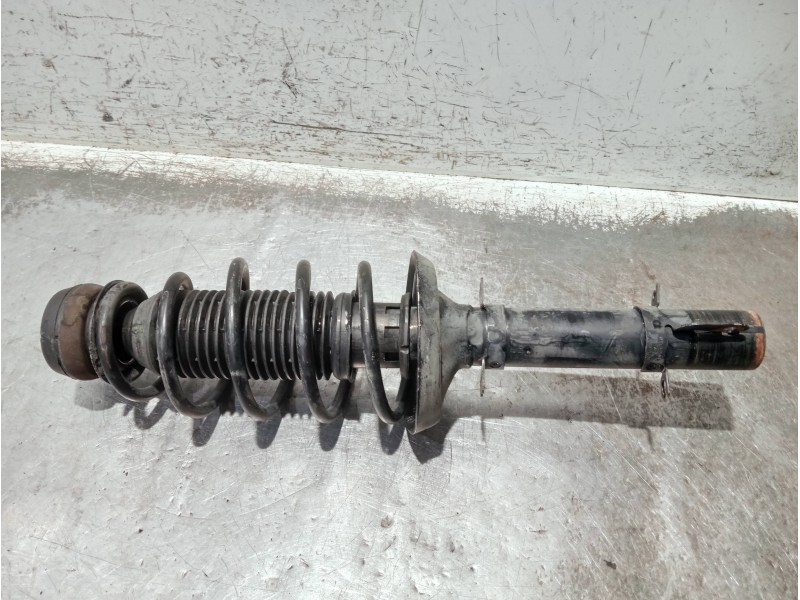 Recambio de amortiguador delantero derecho para volkswagen golf iv berlina (1j1) referencia OEM IAM 1J04130315  