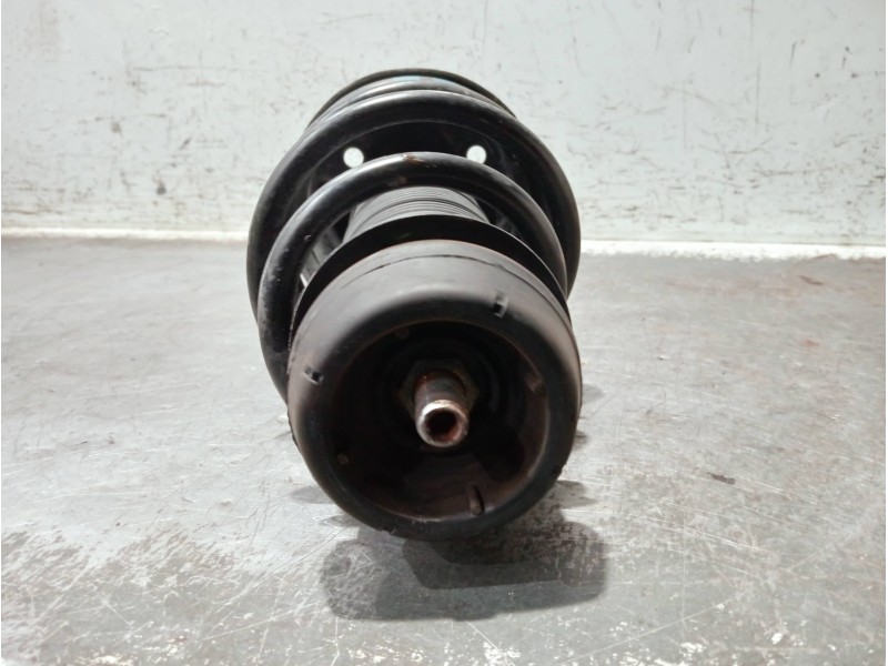 Recambio de amortiguador delantero derecho para volkswagen golf iv berlina (1j1) referencia OEM IAM 1J04130315  