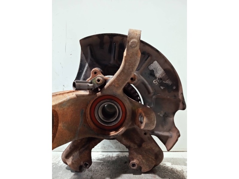 Recambio de mangueta delantera derecha para volkswagen golf iv berlina (1j1) referencia OEM IAM 1J0256H  