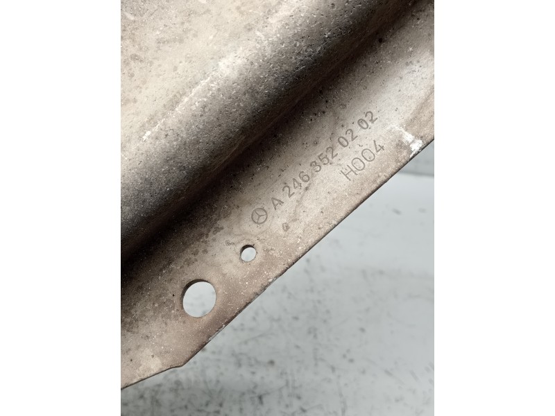 Recambio de brazo suspension inferior trasero derecho para mercedes clase b (w246) b 180 cdi be (246.200) referencia OEM IAM A24