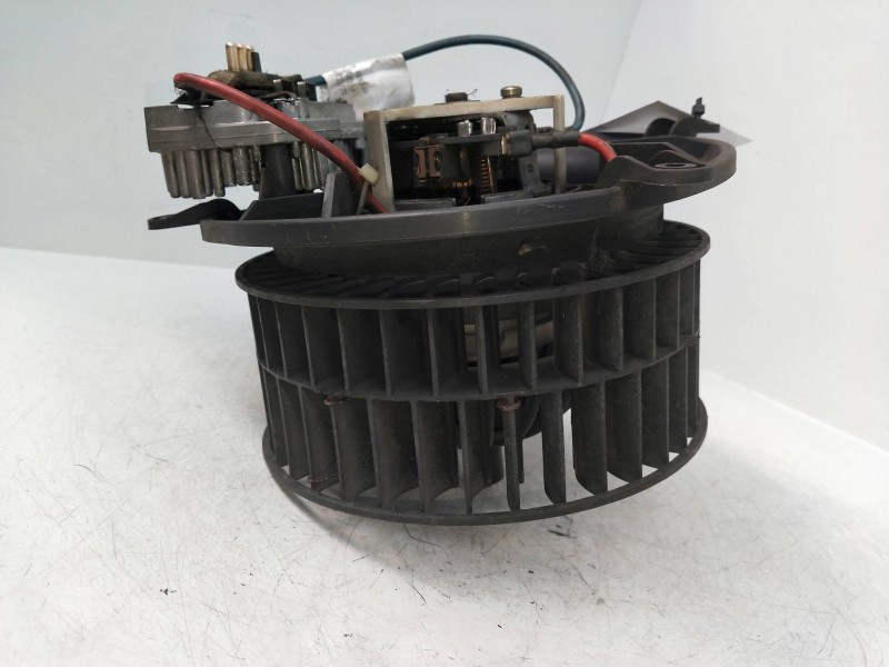 Recambio de motor calefaccion para mercedes clase e (w210) berlina diesel 300 diesel (210.020) referencia OEM IAM 2108200042 914