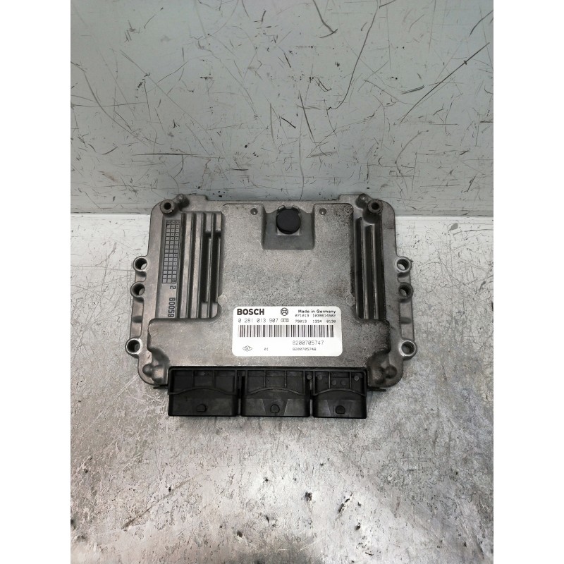 Recambio de centralita motor uce para renault megane ii berlina 5p referencia OEM IAM 0281013907 8200705748 8200705747 820078001