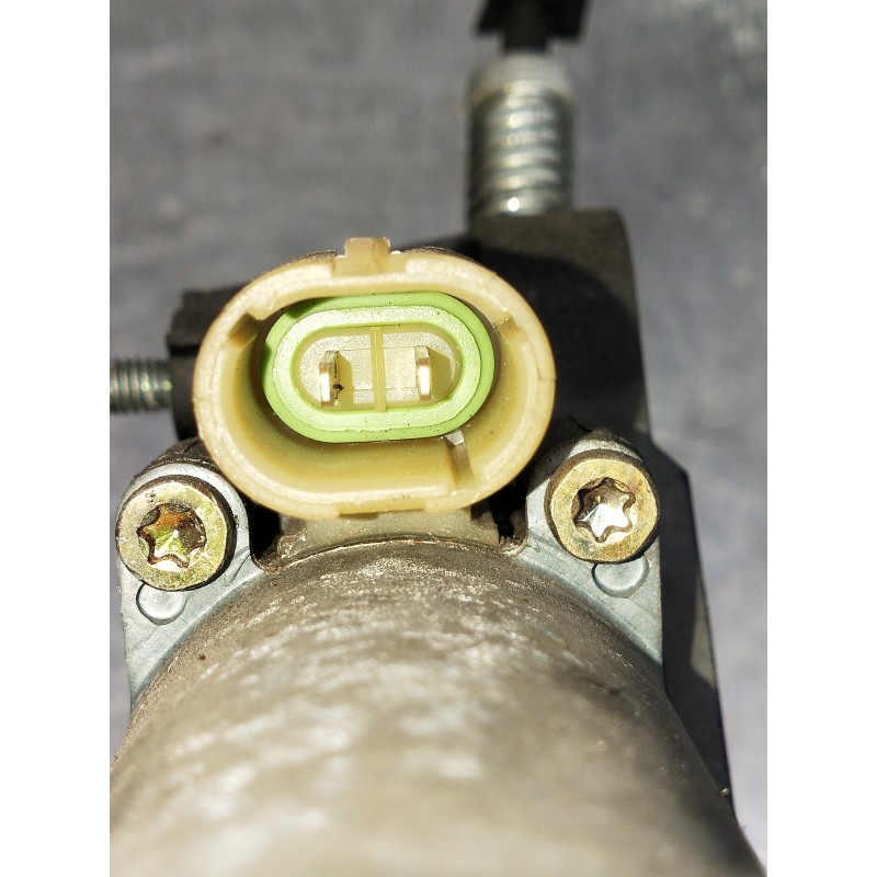 Recambio de elevalunas delantero izquierdo para renault clio ii fase i (b/cbo) 1.4 alize referencia OEM IAM 0130821690  5P