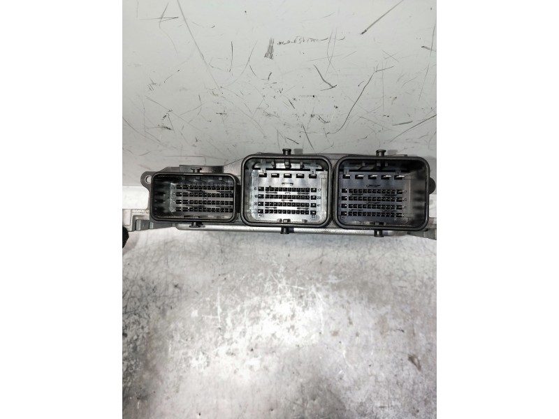 Recambio de centralita motor uce para citroen berlingo cuadro referencia OEM IAM 0281019817 9805947380 9666729580