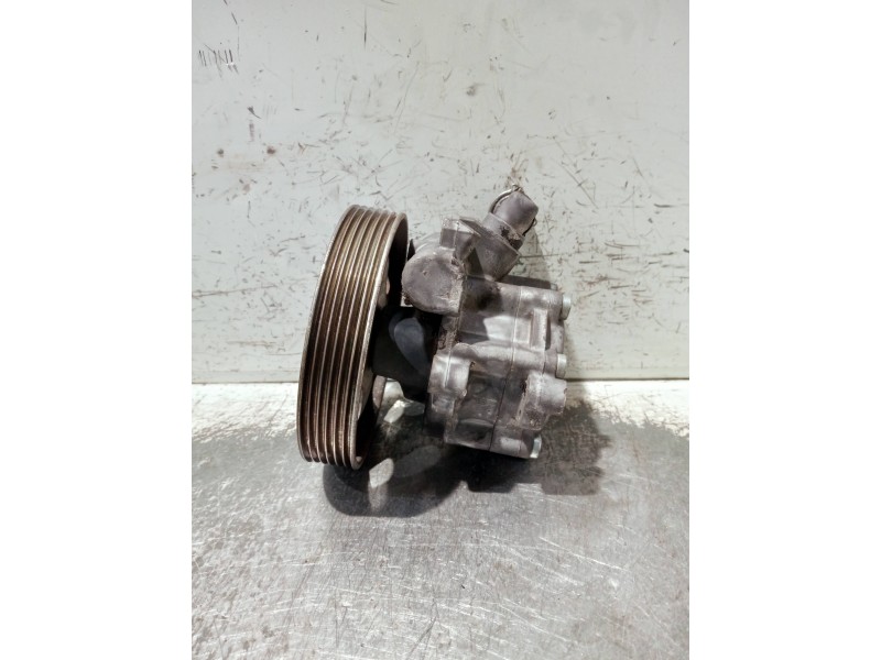 Recambio de bomba direccion para peugeot expert kombi referencia OEM IAM 9637000880  