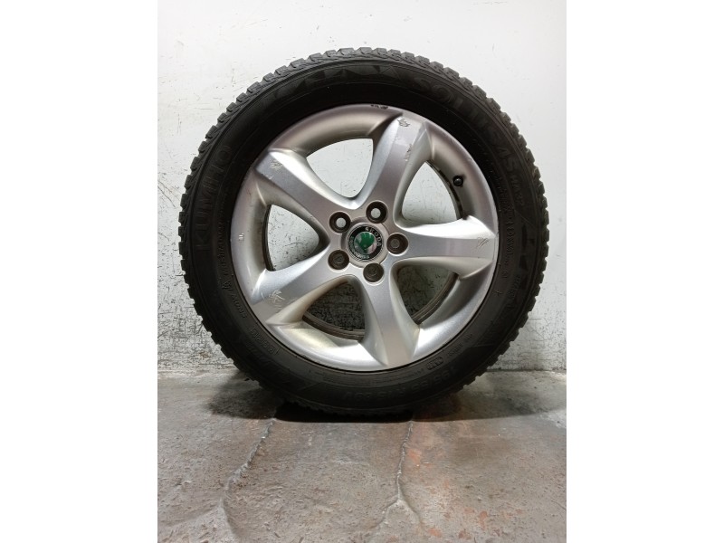 Recambio de juego llantas para skoda fabia (5j2 ) referencia OEM IAM   