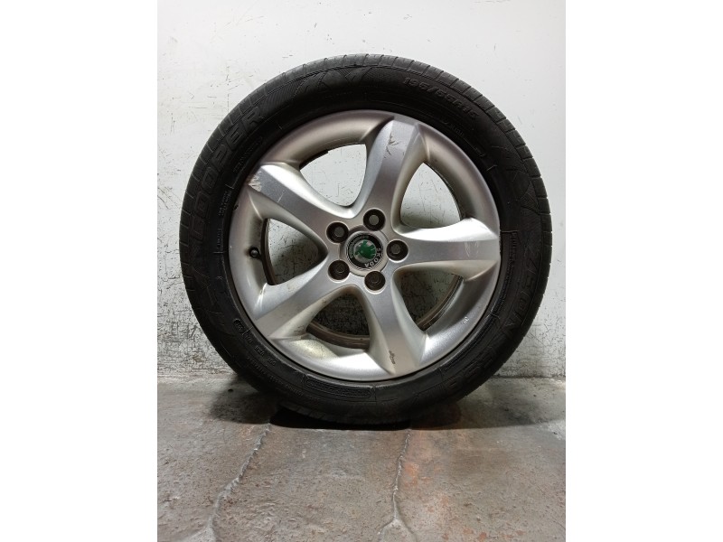 Recambio de juego llantas para skoda fabia (5j2 ) referencia OEM IAM   