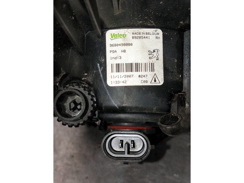 Recambio de faro antiniebla derecho para peugeot 308 referencia OEM IAM 9680498880 89205441 
