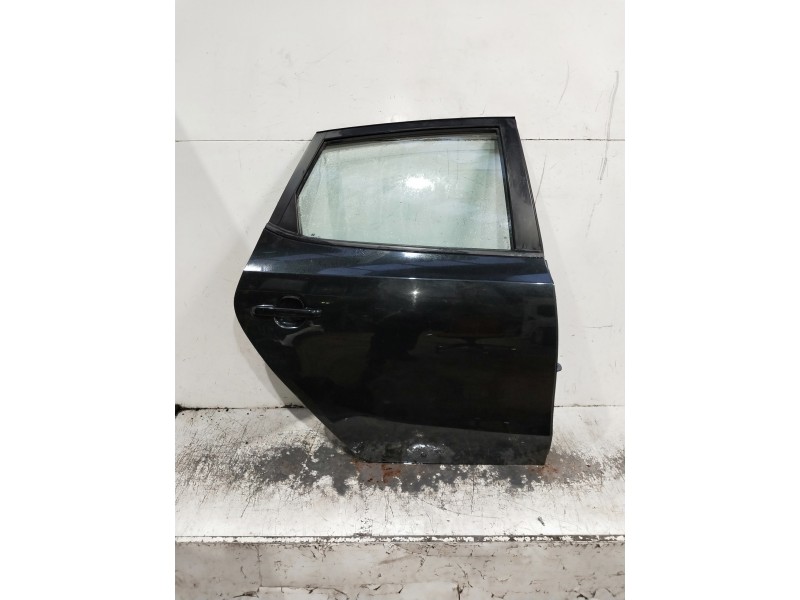 Recambio de puerta trasera derecha para hyundai i30 referencia OEM IAM   5P