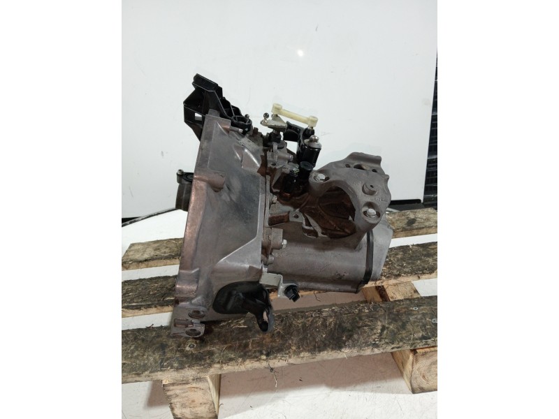 Recambio de caja cambios para citroen c3 referencia OEM IAM 20CQ68 1022402 5V