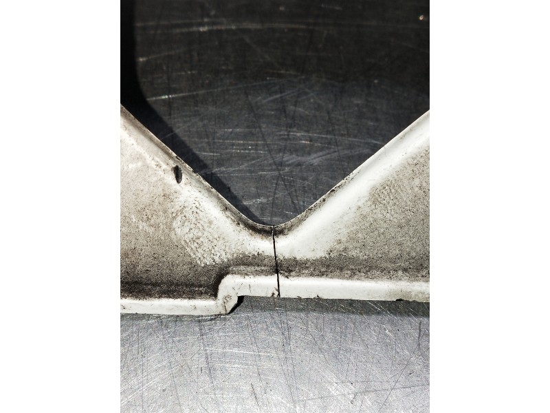 Recambio de rejilla delantera para peugeot expert kombi referencia OEM IAM   