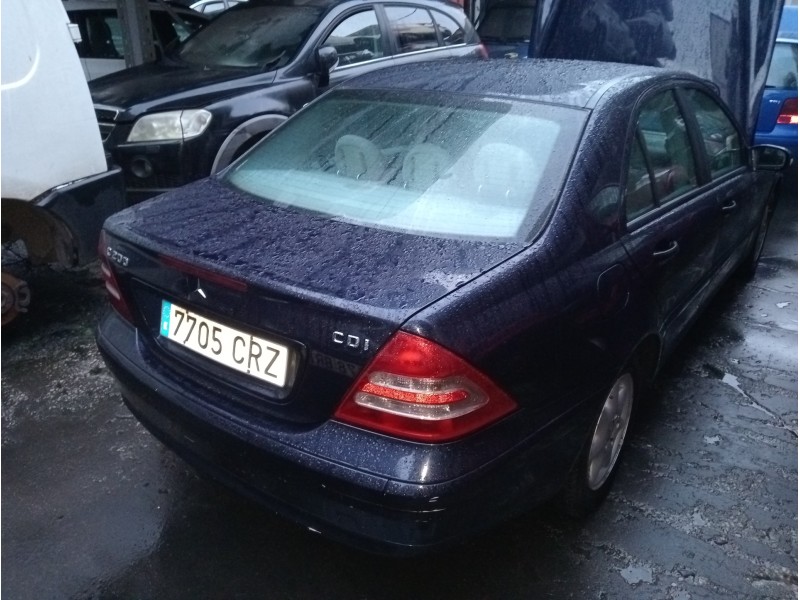 mercedes clase c (w203) berlina del año 2004