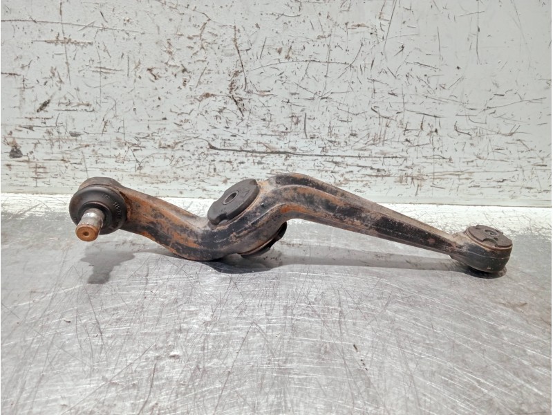 Recambio de brazo suspension inferior delantero izquierdo para peugeot 309 referencia OEM IAM   