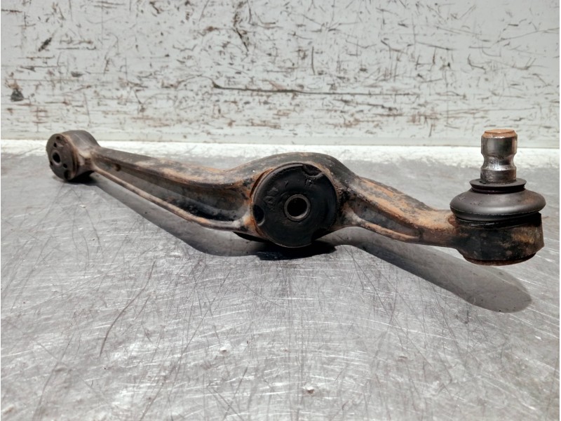 Recambio de brazo suspension inferior delantero izquierdo para peugeot 309 referencia OEM IAM   