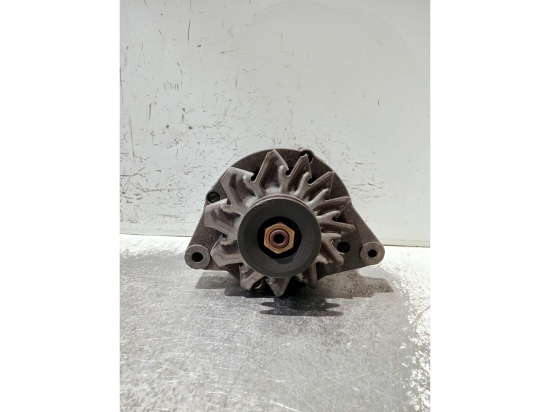 Recambio de alternador para peugeot 309 referencia OEM IAM 0120489393  