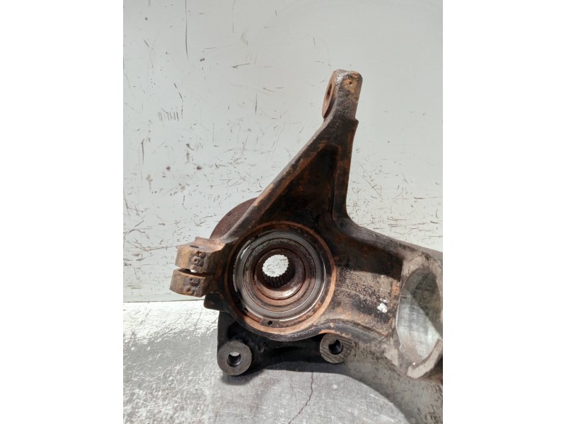 Recambio de mangueta delantera izquierda para peugeot 309 referencia OEM IAM 516695  