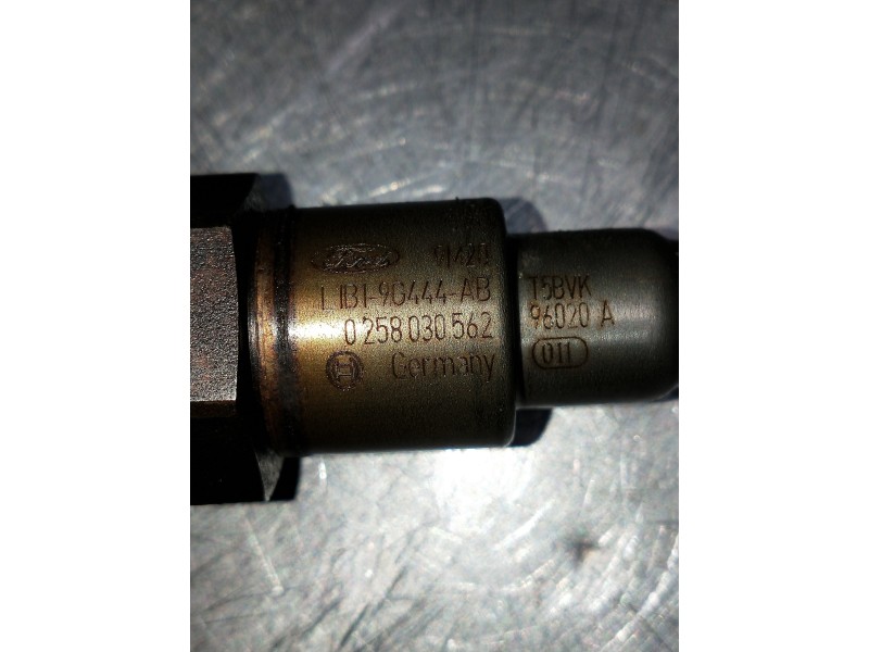 Recambio de sonda lambda para ford puma referencia OEM IAM 0258030562  