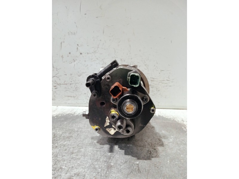 Recambio de bomba inyeccion para renault kangoo referencia OEM IAM 9303Z113 DELPHI 