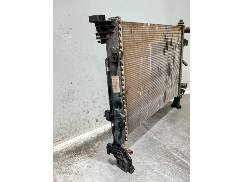 Recambio de radiador agua para renault kangoo referencia OEM IAM 8200418327 K7437005 
