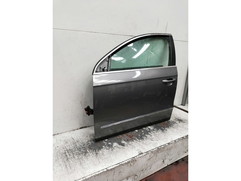 Recambio de puerta delantera izquierda para volkswagen passat berlina (3c2) referencia OEM IAM   5P