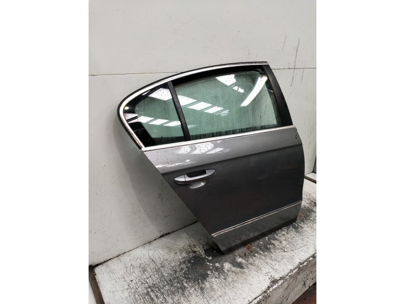 Recambio de puerta trasera derecha para volkswagen passat berlina (3c2) referencia OEM IAM   5P