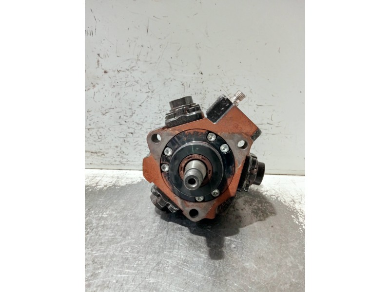 Recambio de bomba inyeccion para hyundai i30 referencia OEM IAM 331002A410 0445010124 BOSCH