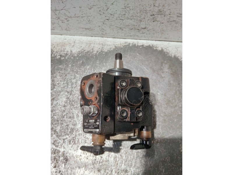 Recambio de bomba inyeccion para hyundai i30 referencia OEM IAM 331002A410 0445010124 BOSCH
