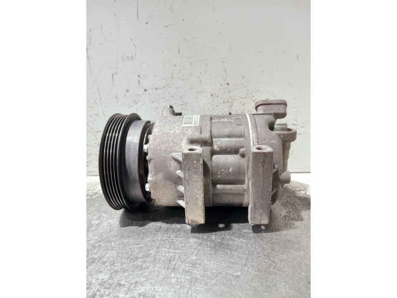 Recambio de compresor aire acondicionado para hyundai i30 referencia OEM IAM F500AN6CA05 FD46XG 