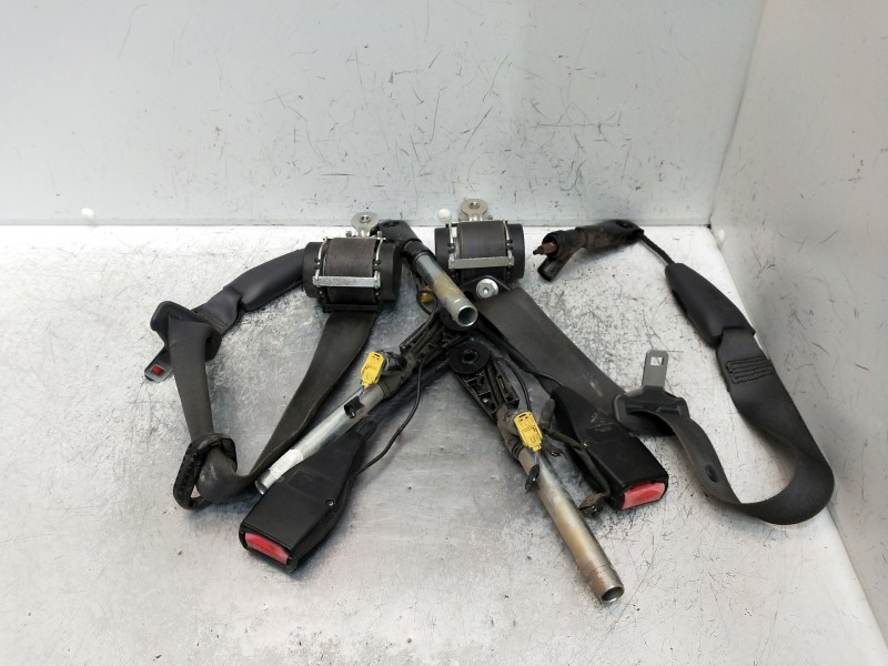 Recambio de juego cinturones delantero para renault laguna ii (bg0) referencia OEM IAM   5P