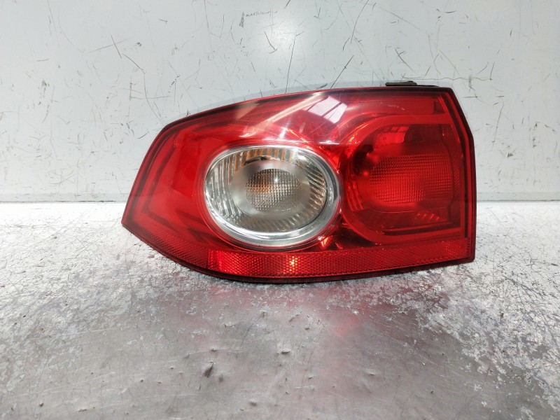 Recambio de piloto trasero izquierdo para renault laguna ii (bg0) referencia OEM IAM   