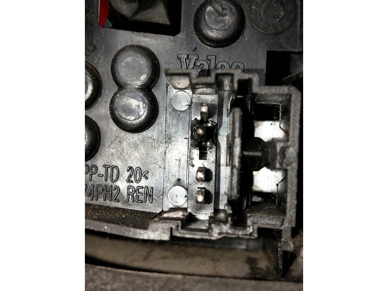 Recambio de piloto trasero izquierdo para renault laguna ii (bg0) referencia OEM IAM   