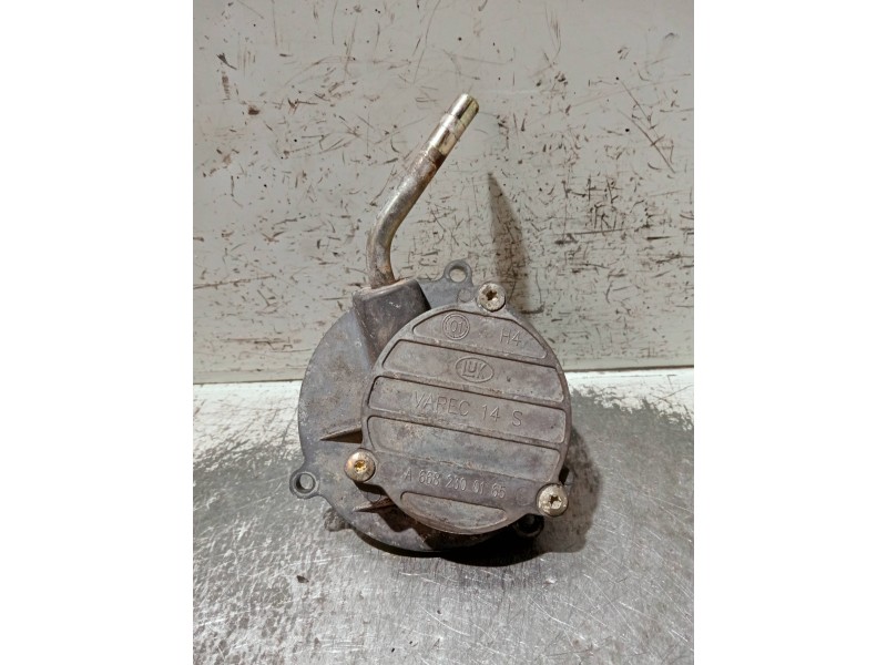 Recambio de depresor freno / bomba vacio para mercedes clase a (w168) referencia OEM IAM A6682300165  