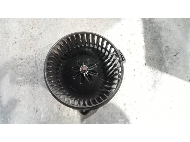 Recambio de motor calefaccion para hyundai i40 1.7 crdi cat referencia OEM IAM B308830510 A0550174 