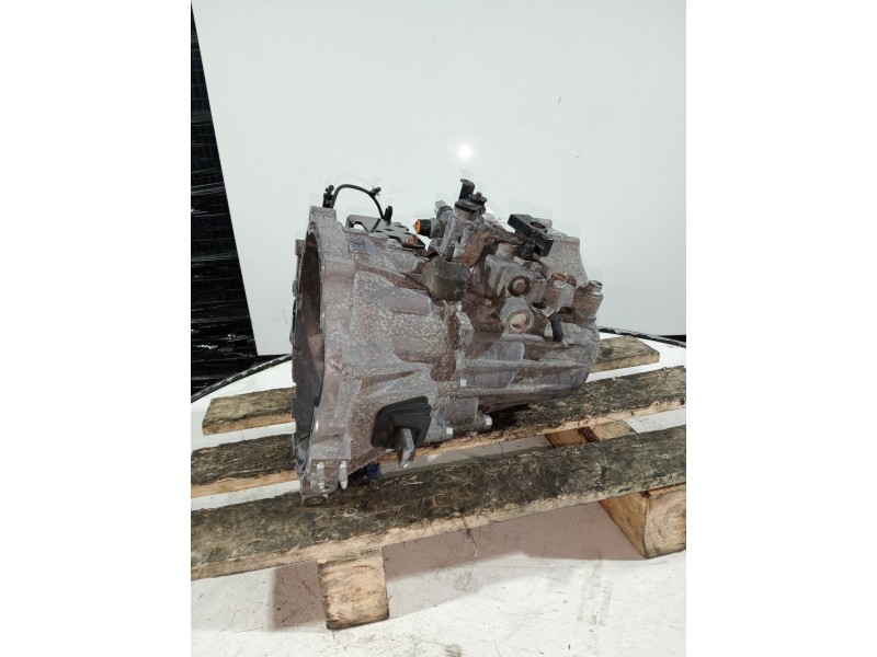 Recambio de caja cambios para hyundai i30 referencia OEM IAM S71767 475193 5V