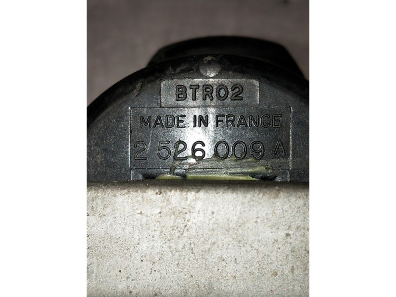 Recambio de bobina encendido para peugeot 309 referencia OEM IAM 2526009A  