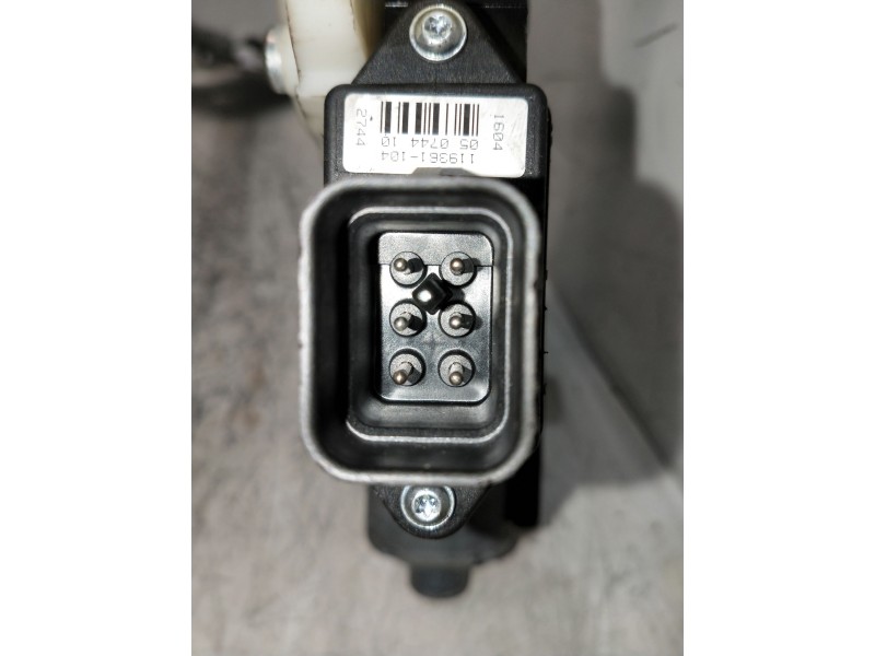 Recambio de elevalunas delantero izquierdo para mitsubishi carisma berlina 5 (da0) referencia OEM IAM   
