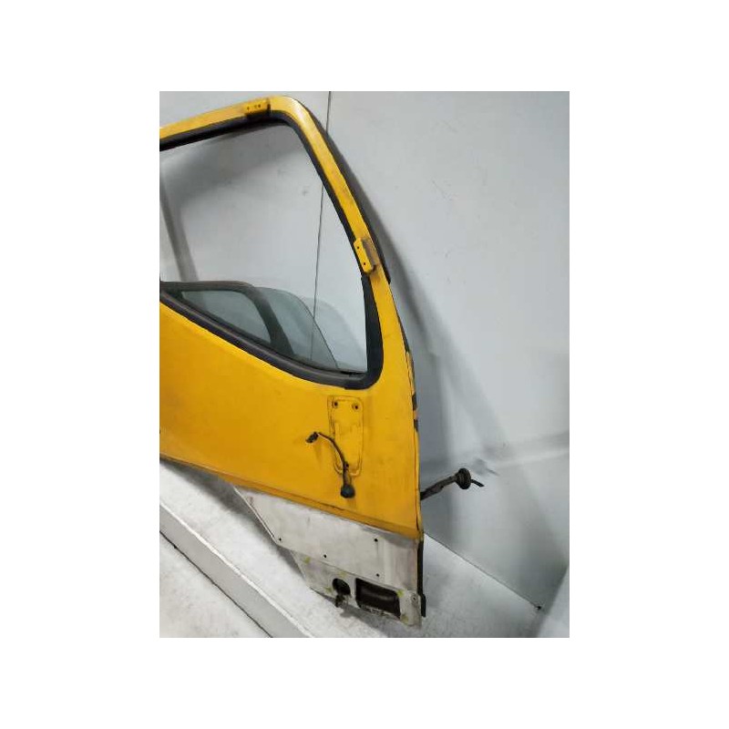 Recambio de puerta delantera derecha para mitsubishi canter 01/99  ki 35 cabina individual (comfort) referencia OEM IAM   