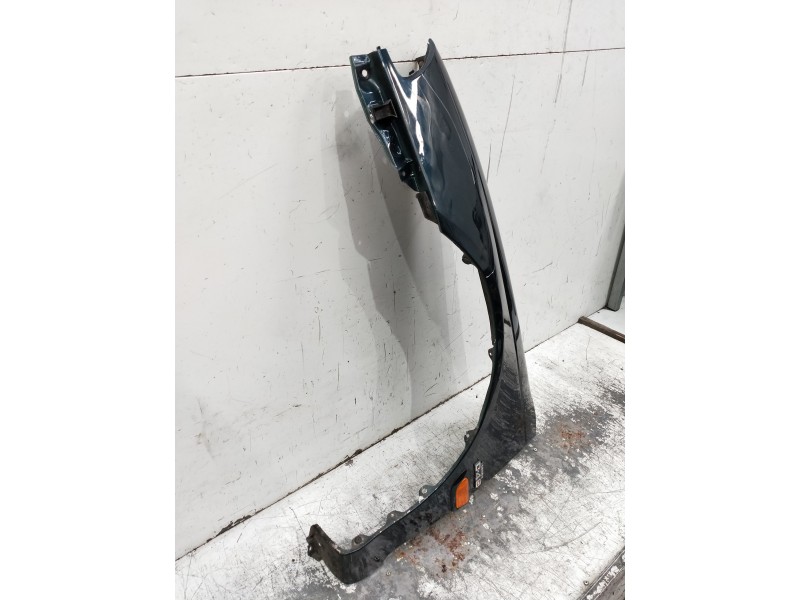 Recambio de aleta delantera izquierda para toyota avensis berlina (t 22) referencia OEM IAM   VER FOTOS