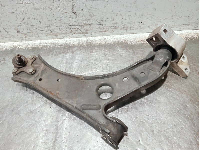 Recambio de brazo suspension inferior delantero derecho para volkswagen golf v berlina (1k1) referencia OEM IAM   