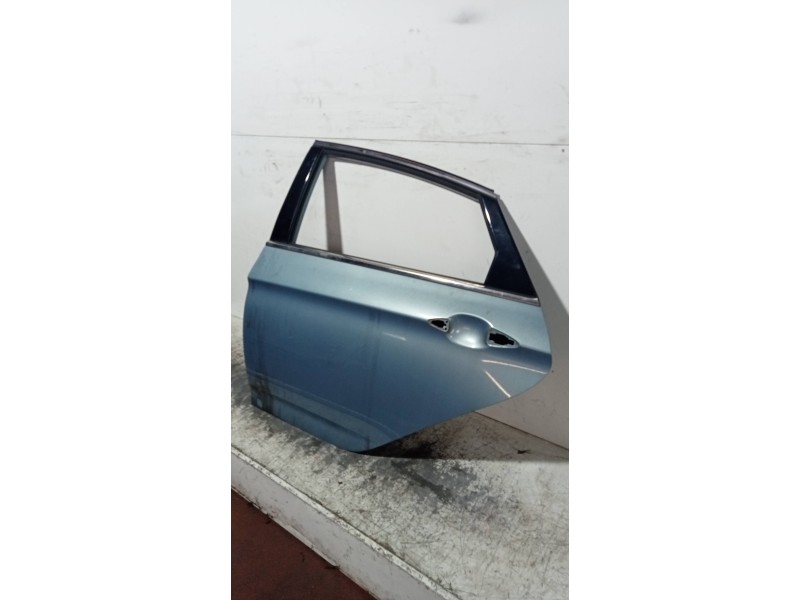 Recambio de puerta trasera izquierda para hyundai i40 1.7 crdi cat referencia OEM IAM   4P