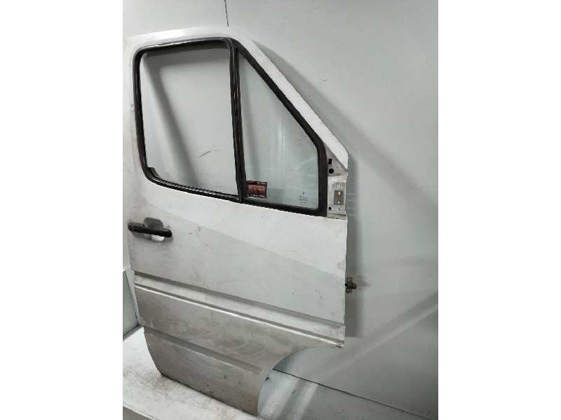 Recambio de puerta delantera derecha para mercedes sprinter (w901,w904) caja cerr. 2.9 turbodiesel referencia OEM IAM   