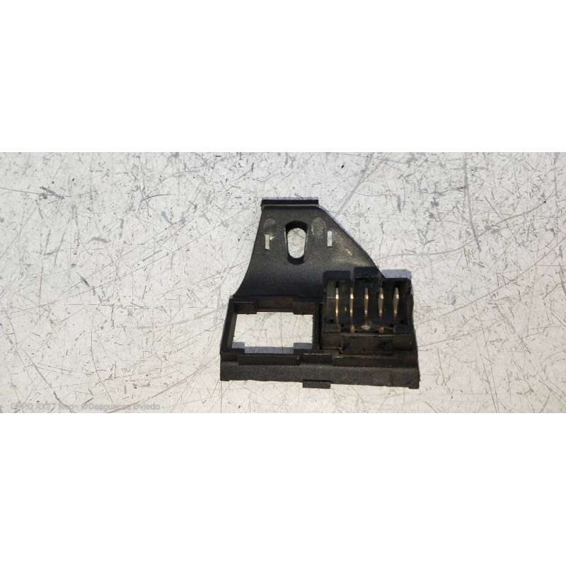 Recambio de mando elevalunas delantero derecho para citroen xantia berlina 2.0i sx / 2.0 sx referencia OEM IAM 9613134780  