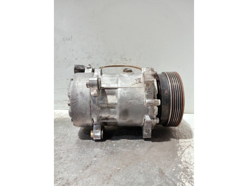Recambio de compresor aire acondicionado para volkswagen golf iv berlina (1j1) referencia OEM IAM 1J0820803F  