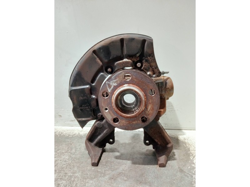 Recambio de mangueta delantera derecha para volkswagen golf iv berlina (1j1) referencia OEM IAM 1J0615312A  