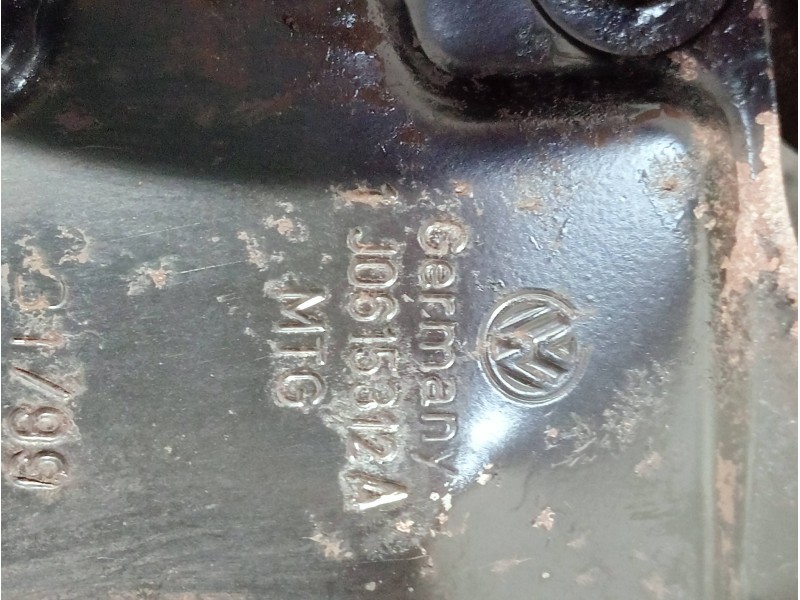 Recambio de mangueta delantera derecha para volkswagen golf iv berlina (1j1) referencia OEM IAM 1J0615312A  