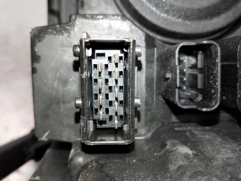 Recambio de faro derecho para citroen c5 berlina referencia OEM IAM 89900414  XENON