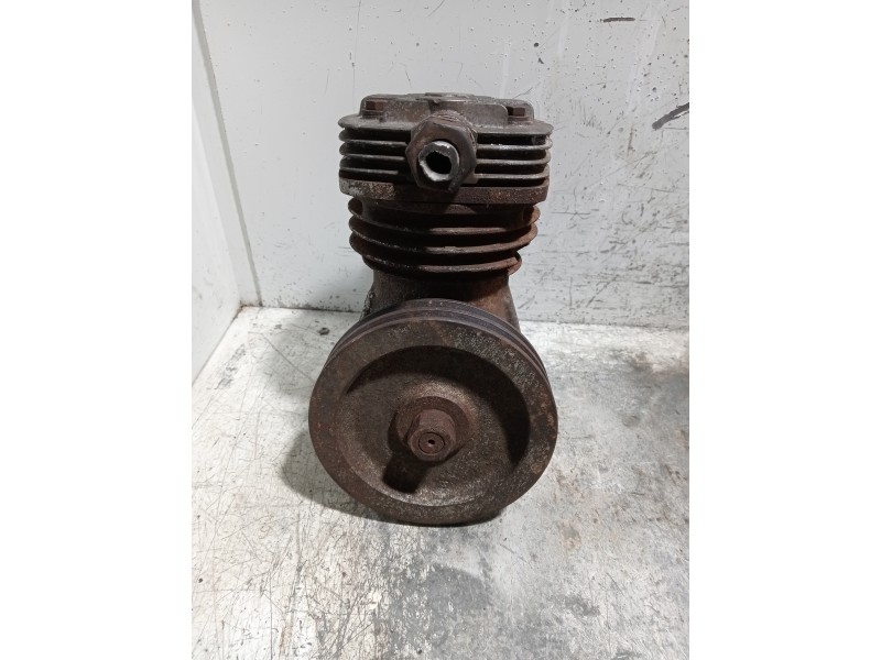 Recambio de bomba direccion para uro 150 turbo referencia OEM IAM   