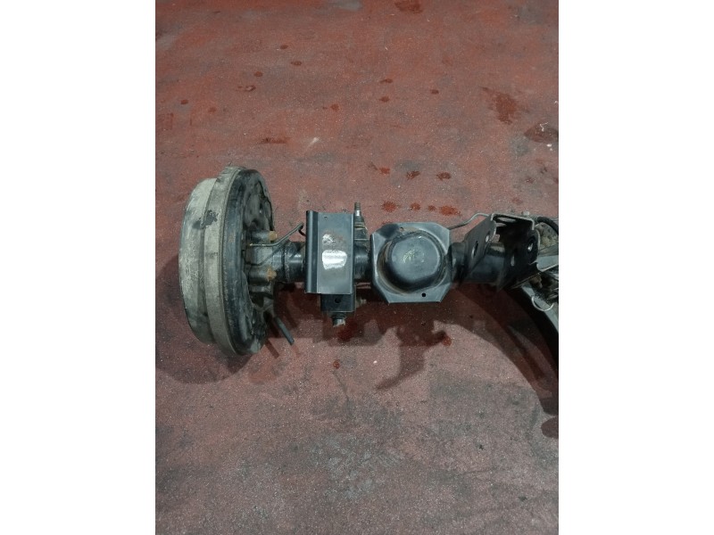 Recambio de puente trasero para nissan terrano/terrano.ii (r20) referencia OEM IAM   TAMBOR